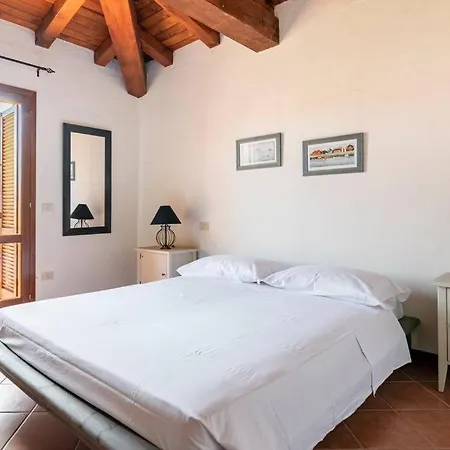 Residenze Coda Cavallo - Punta Aldia - Casa Delle Sughere Apartment